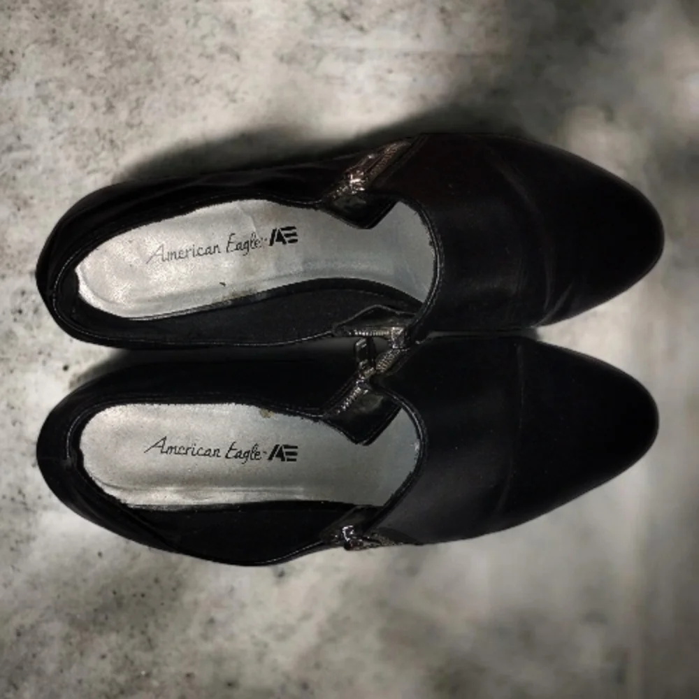 American Eagle Outfitters Black Slip-On Pointed Toe Flats - Picture 1 of 1